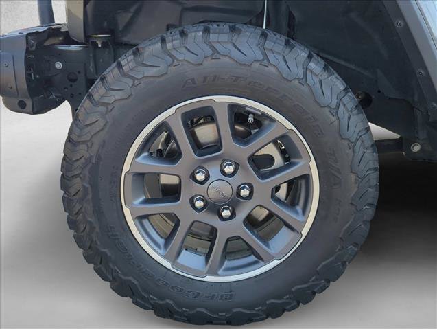 Used 2019 Jeep Wrangler Unlimited Sahara AWD/4WD image 11