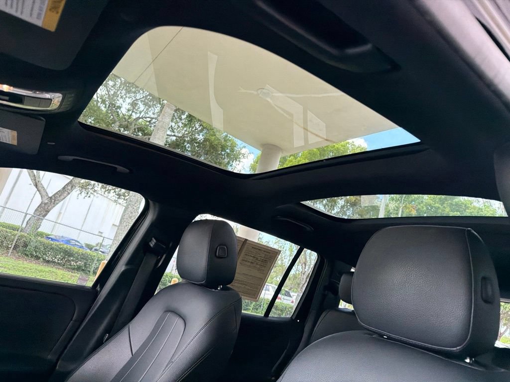Used 2022 Mercedes-Benz GLB 250 image 17