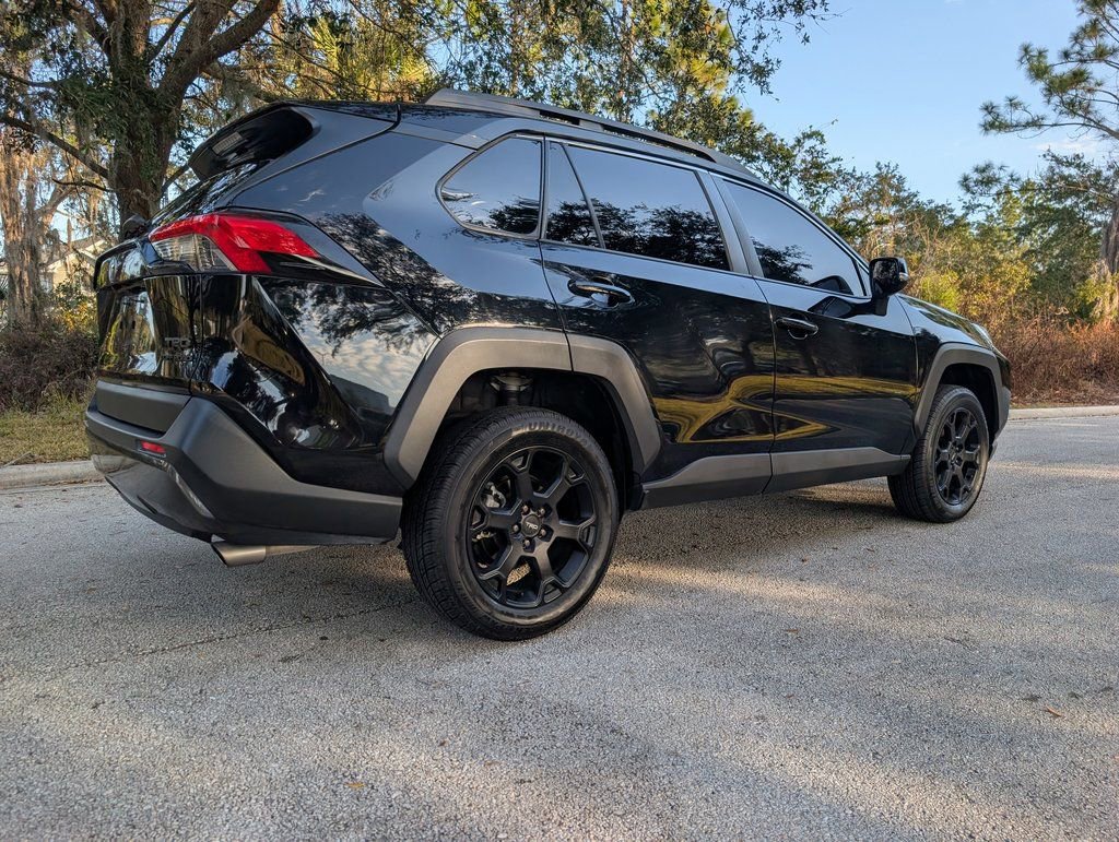 Used 2022 Toyota RAV4 TRD Off-Road image 9