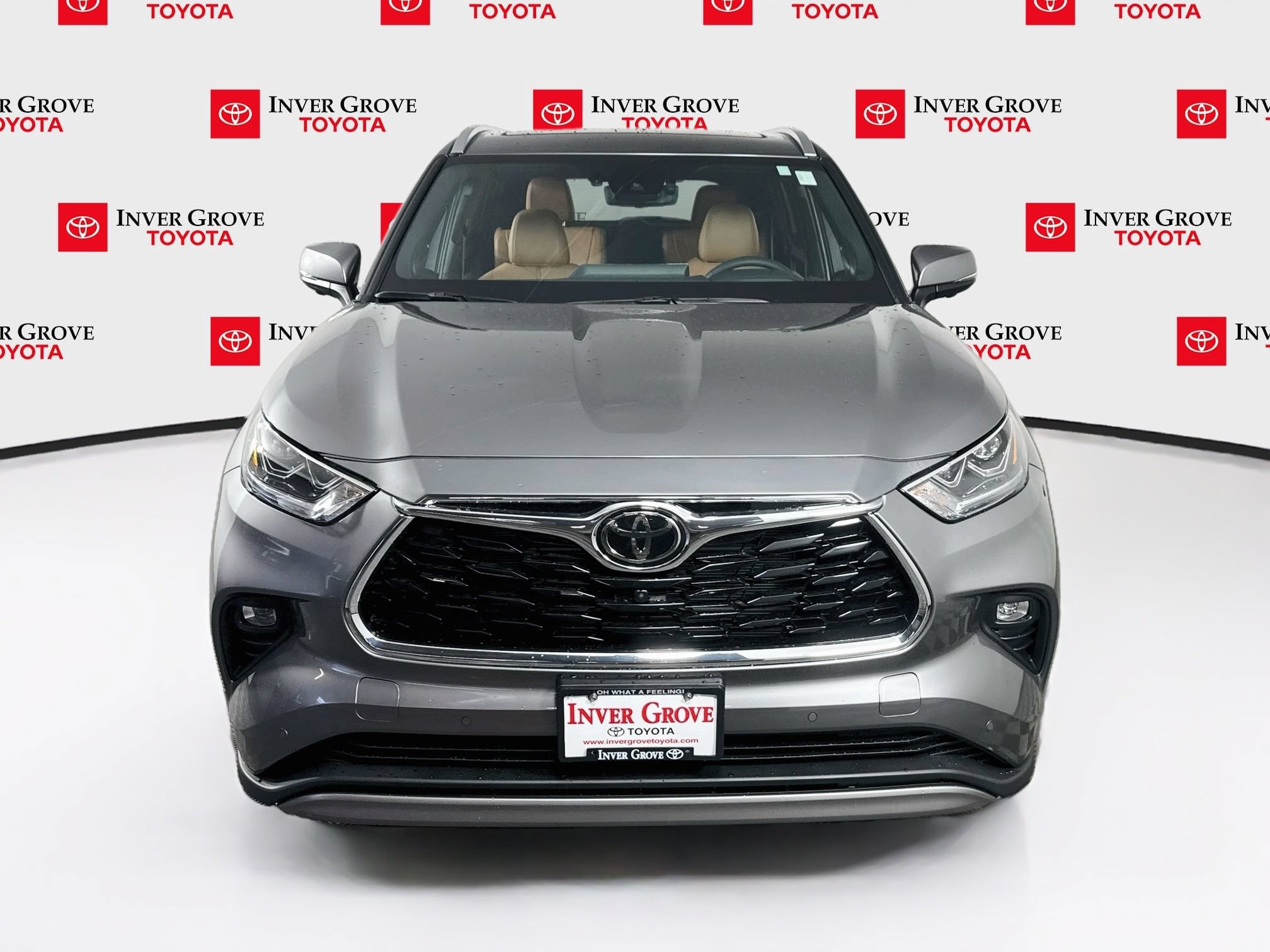 Used 2026 Toyota Highlander Platinum AWD/4WD image 2