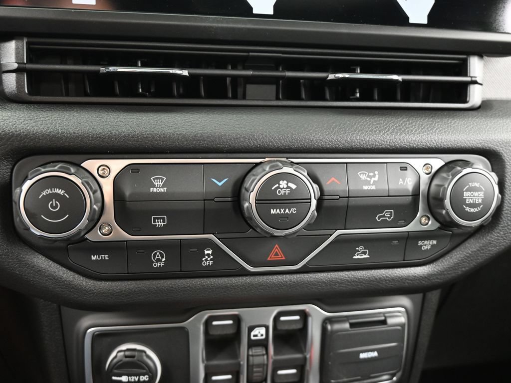 New 2026 Jeep Gladiator Sport AWD/4WD image 18