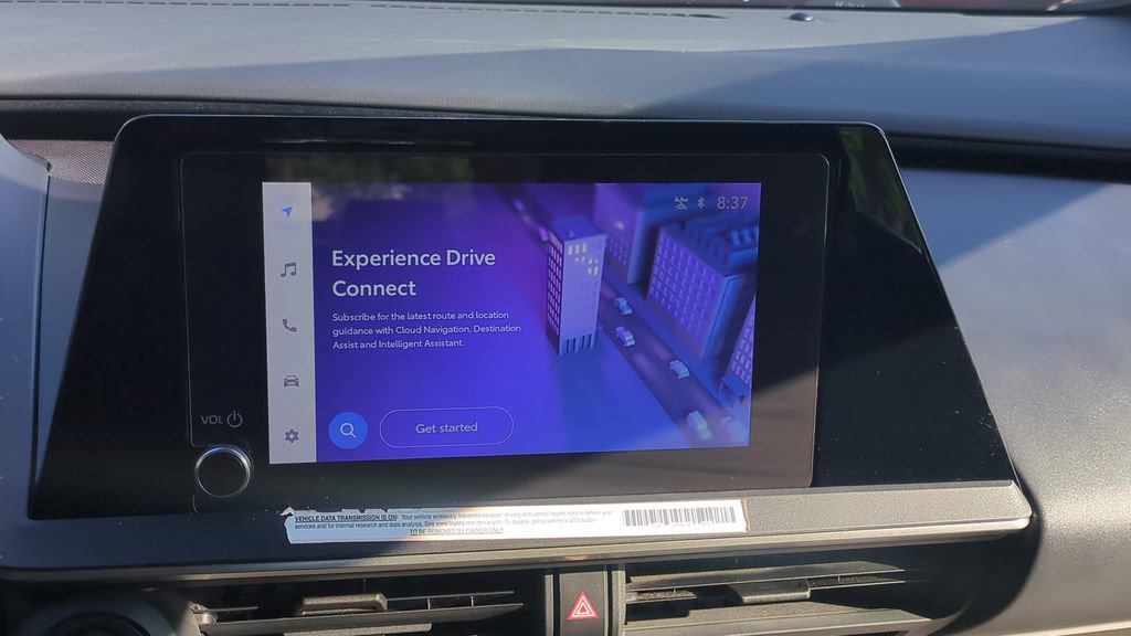 Used 2024 Toyota Prius XLE FWD image 17