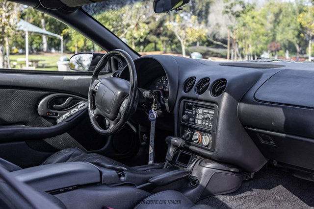 Used 2002 Pontiac Firebird Trans Am RWD image 32