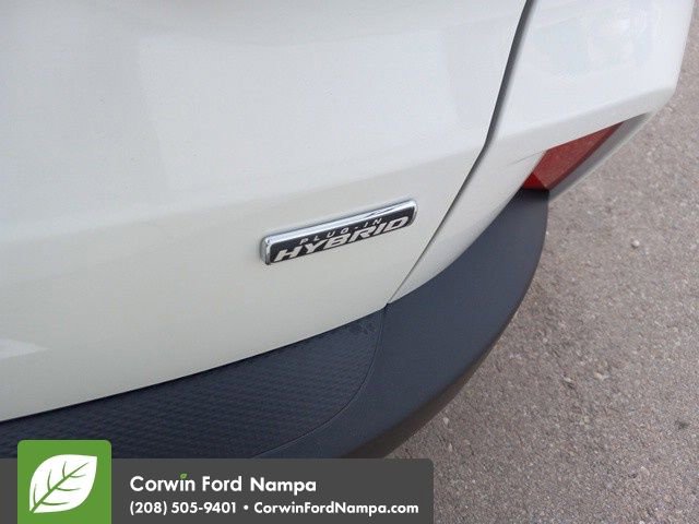 New 2025 Ford Escape SE w/ PHEV Premium Package image 31