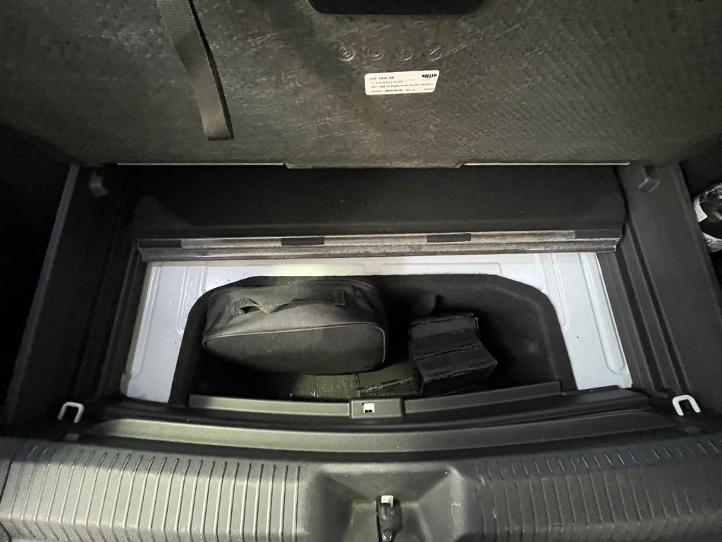 Used 2023 Volkswagen ID.4 Pro S image 27