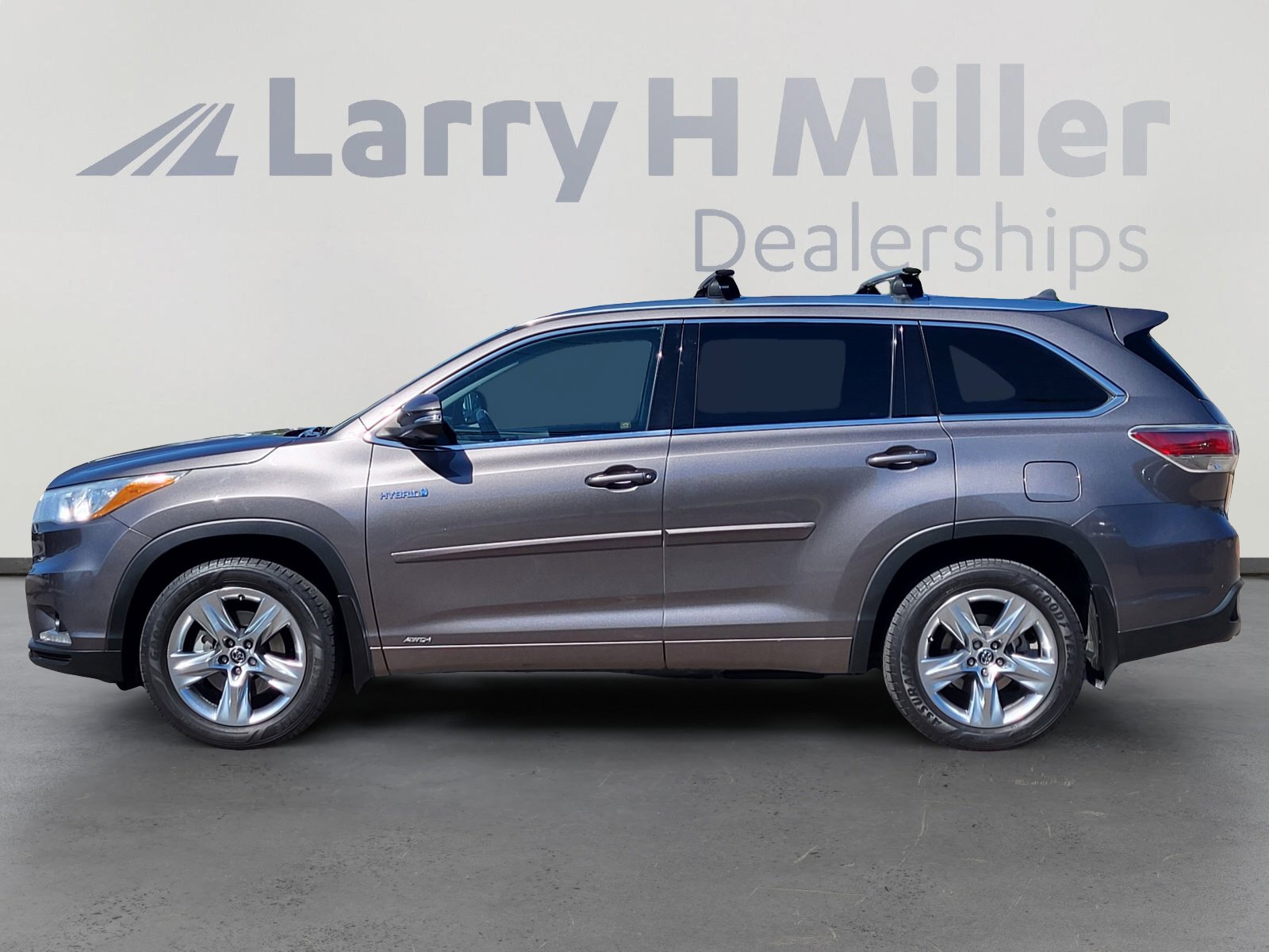 Used 2016 Toyota Highlander Limited Platinum AWD/4WD image 4