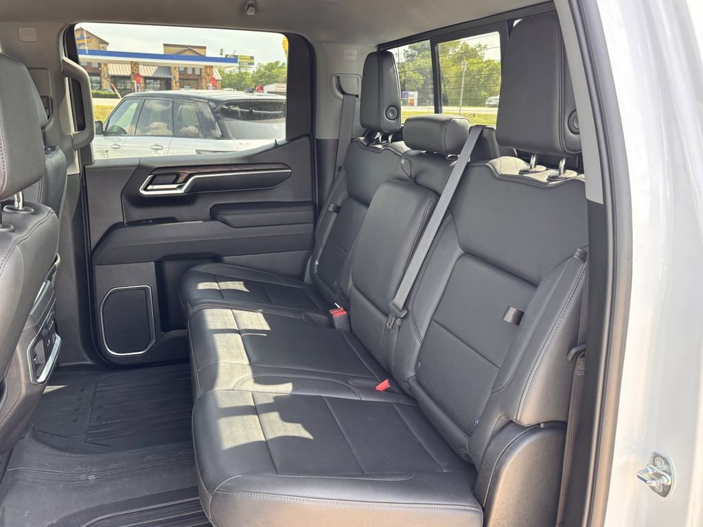 Used 2023 GMC Sierra 1500 SLT AWD/4WD image 24