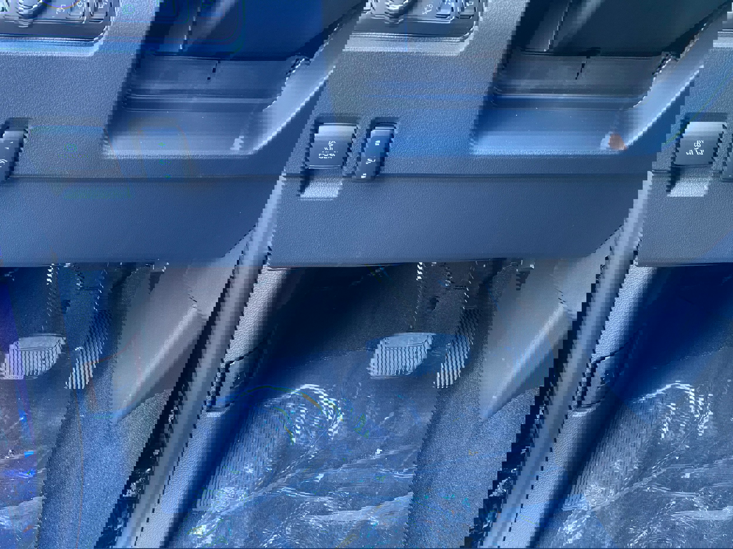 New 2026 Ford F350 Lariat w/ Tremor Off-Road Package image 37