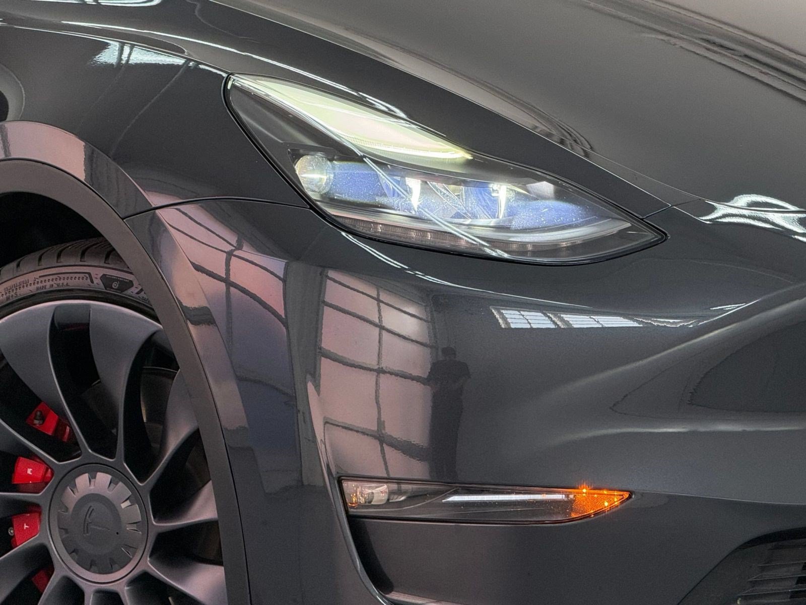 Used 2024 Tesla Model Y Performance AWD/4WD image 10