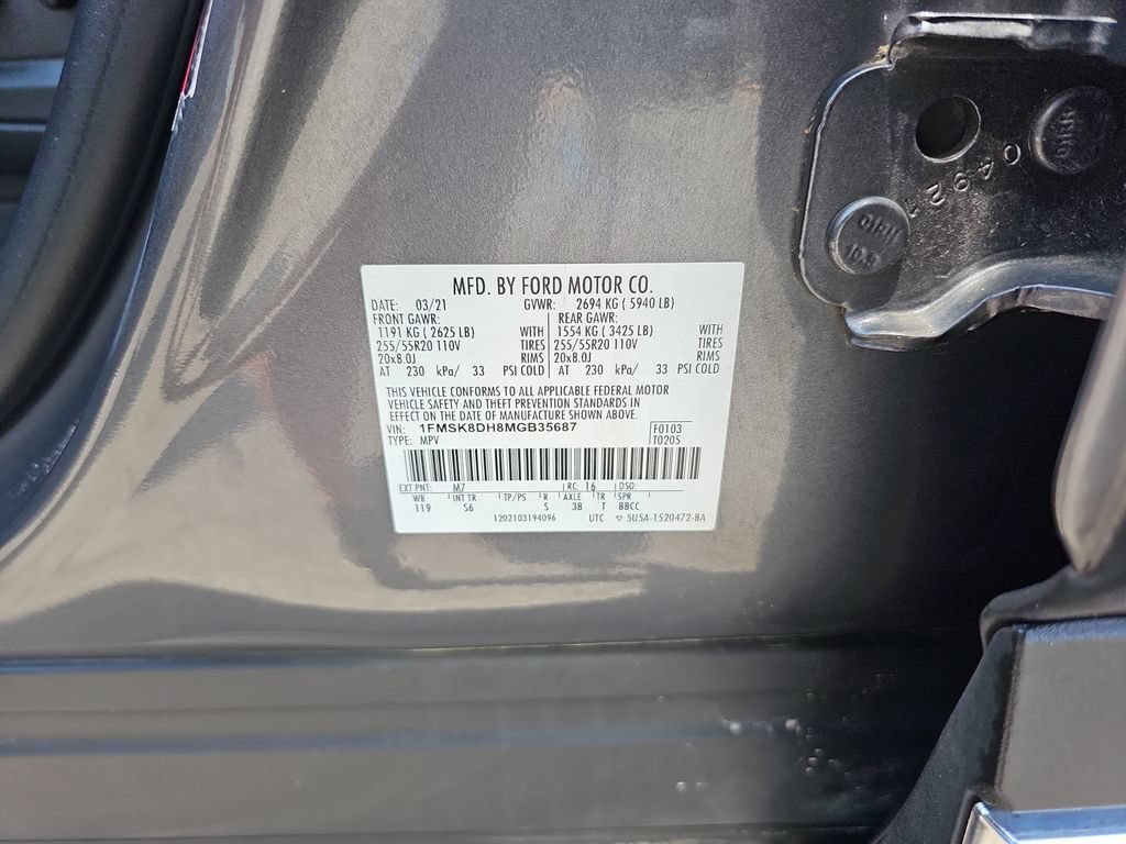 Used 2021 Ford Explorer XLT w/ Equipment Group 202A AWD/4WD image 32