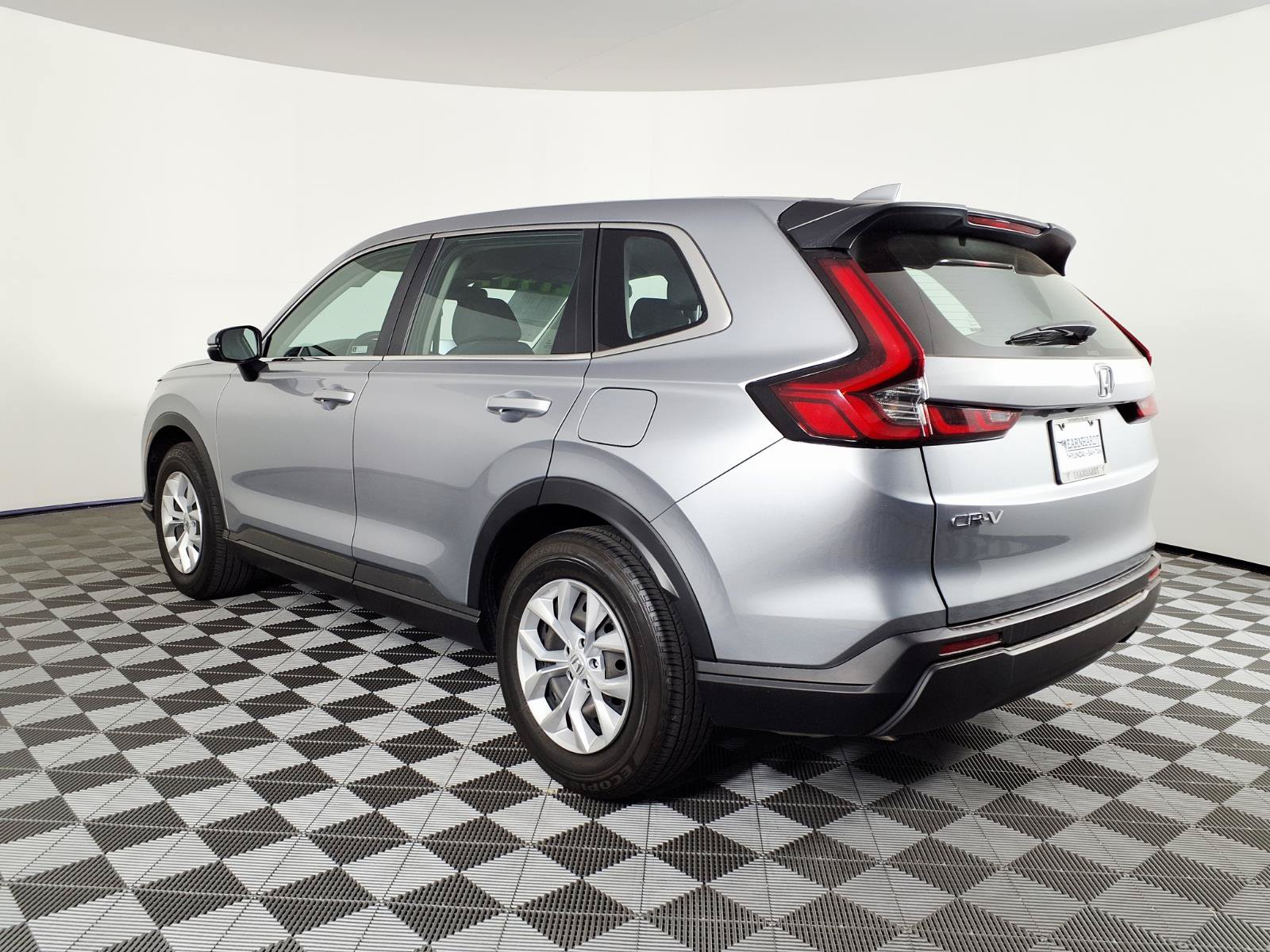 Used 2024 Honda CR-V LX image 6