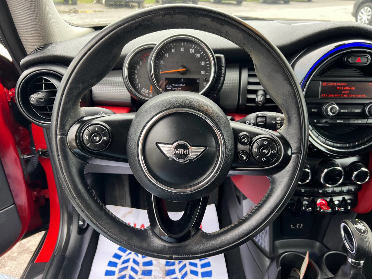 Used 2015 MINI Cooper 2-Door Hardtop image 17