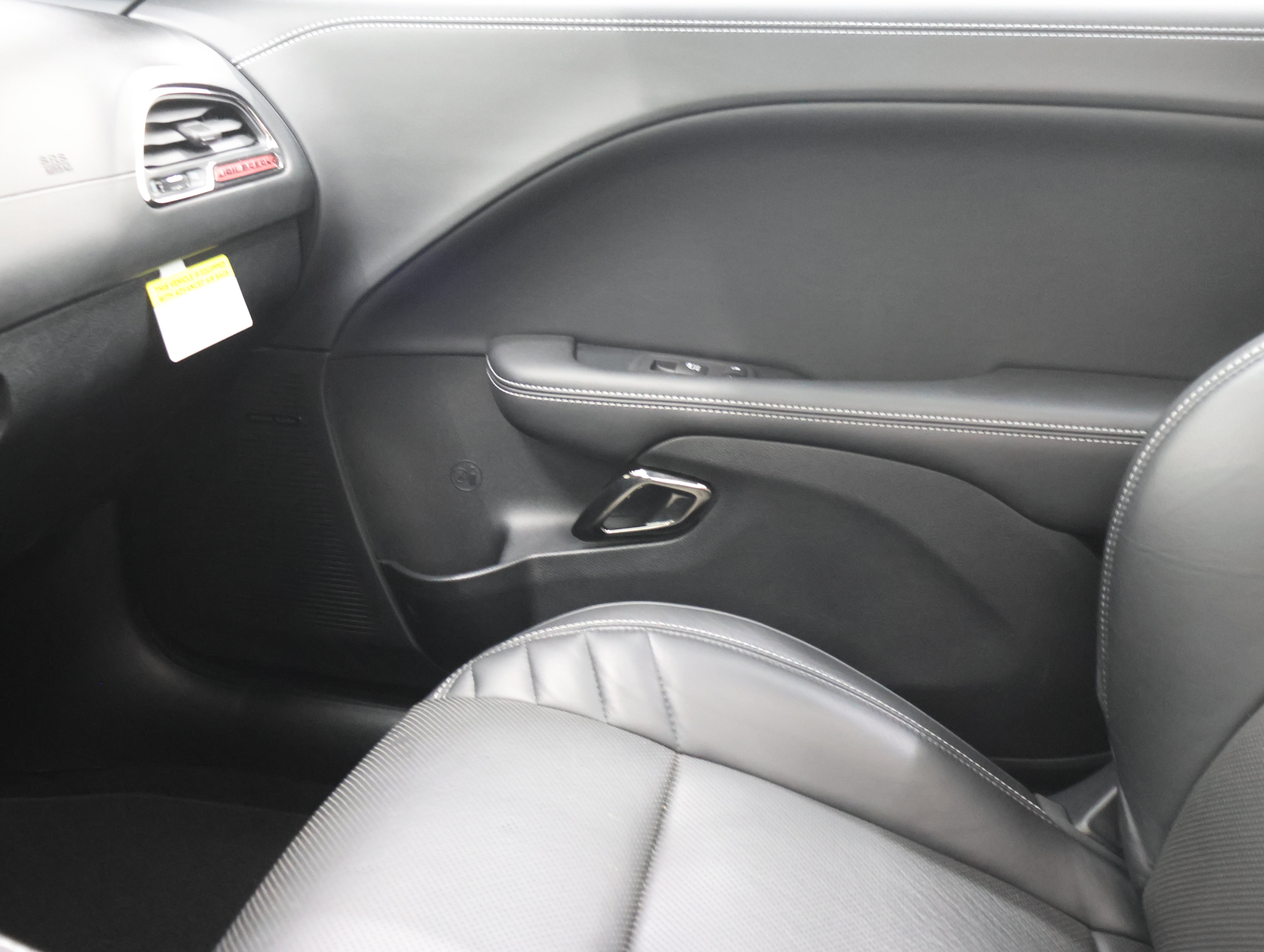 Used 2023 Dodge Challenger SRT Hellcat RWD image 12