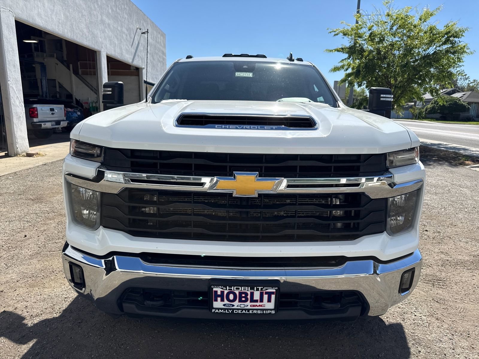 Used 2024 Chevrolet Silverado 3500 LT w/ Convenience Package image 8