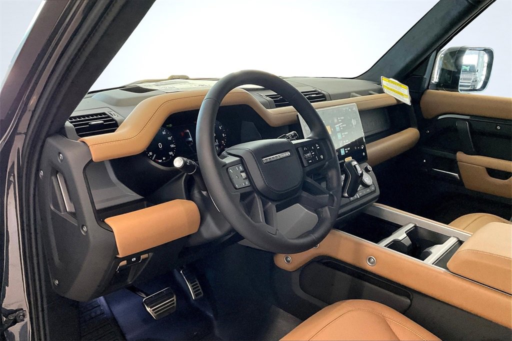 New 2026 Land Rover Defender 130 V8 image 5