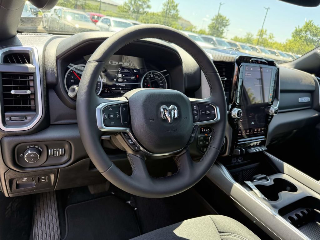 New 2026 RAM 1500 Big Horn AWD/4WD image 2