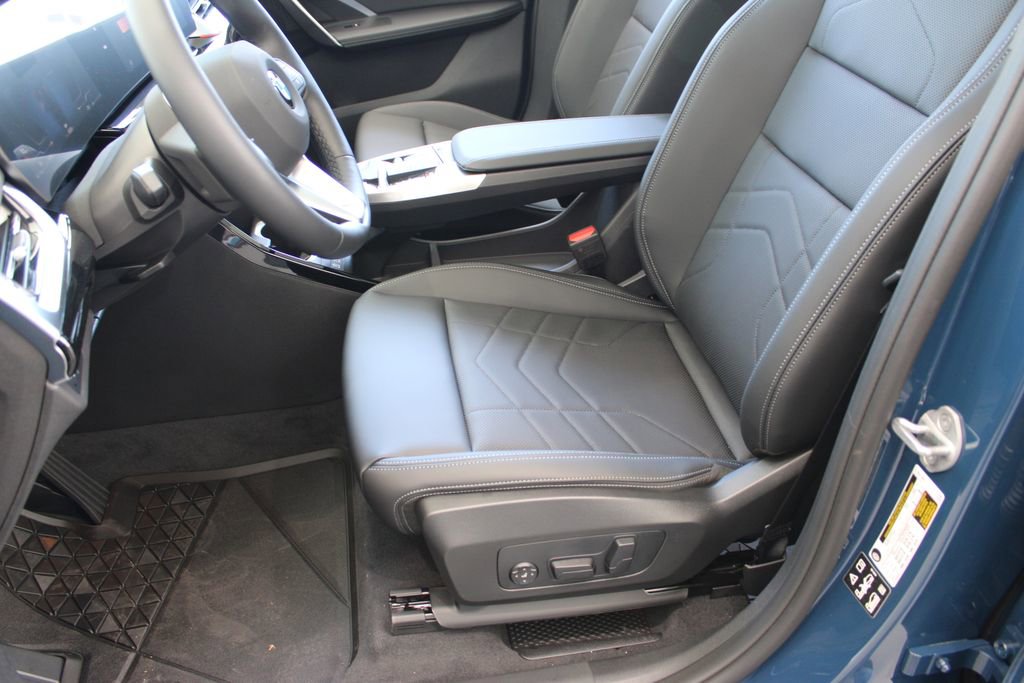 New 2026 BMW X1 xDrive28i w/ Technology Package AWD/4WD image 9