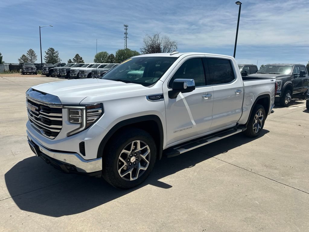 Certified 2024 GMC Sierra 1500 SLT w/ SLT Premium Plus Package AWD/4WD image 32
