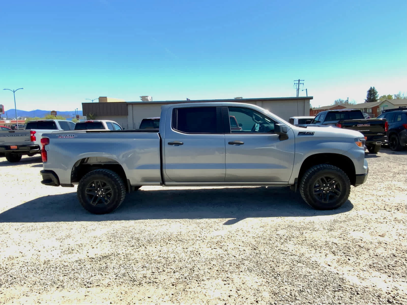 New 2026 Chevrolet Silverado 1500 Custom Trail Boss w/ LPO, Dark Essentials Package AWD/4WD image 6