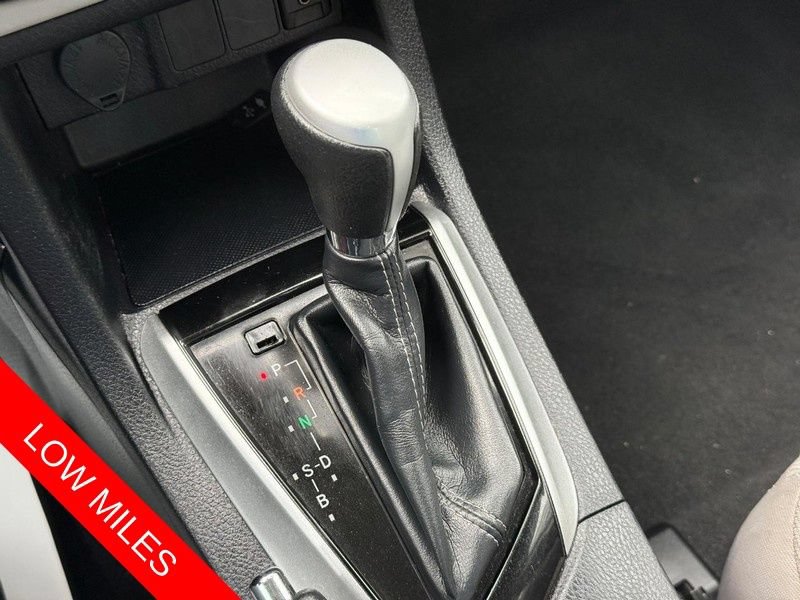 Used 2018 Toyota Corolla LE FWD image 26