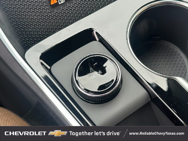 New 2026 Chevrolet Equinox ACTIV w/ LPO, Floor Liner Package FWD image 22