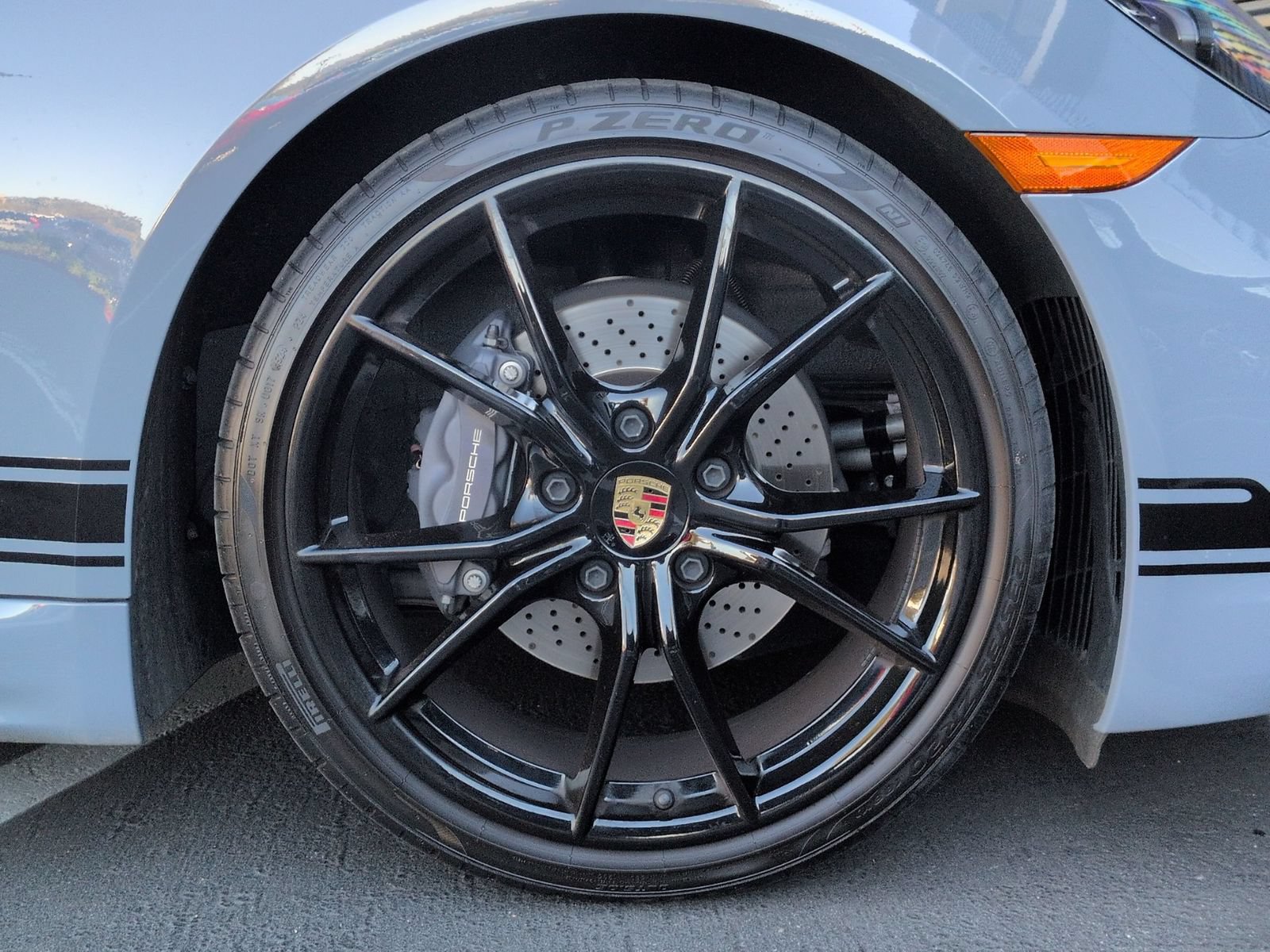 Certified 2025 Porsche 718 Boxster RWD image 12