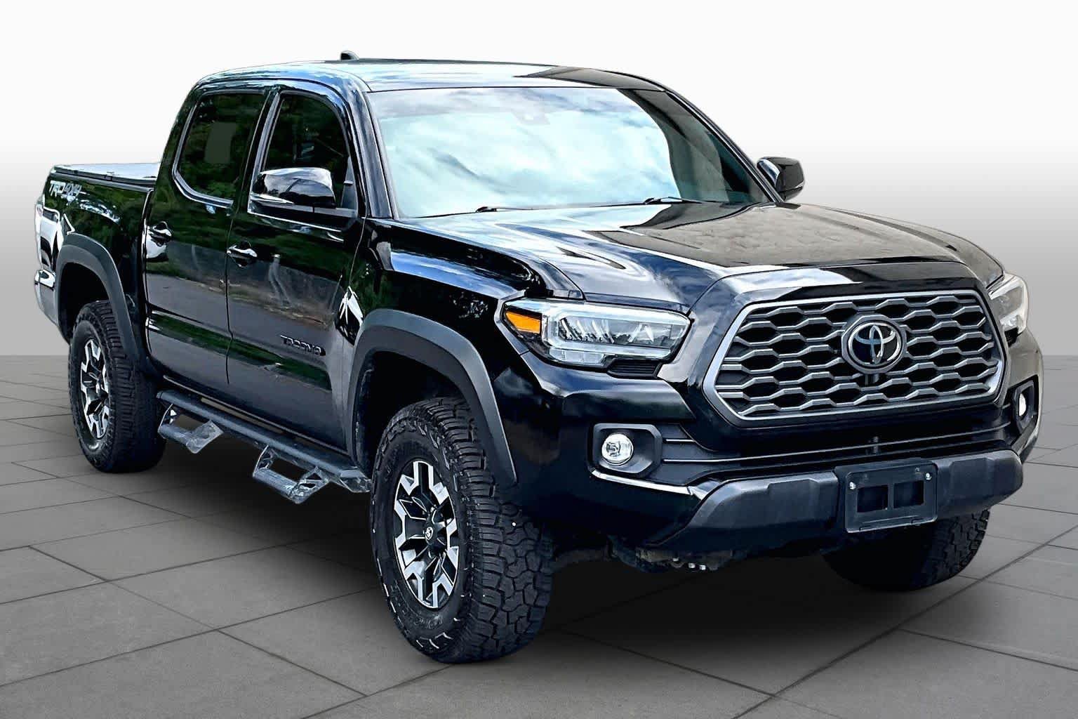 Used 2023 Toyota Tacoma TRD Off-Road AWD/4WD image 3