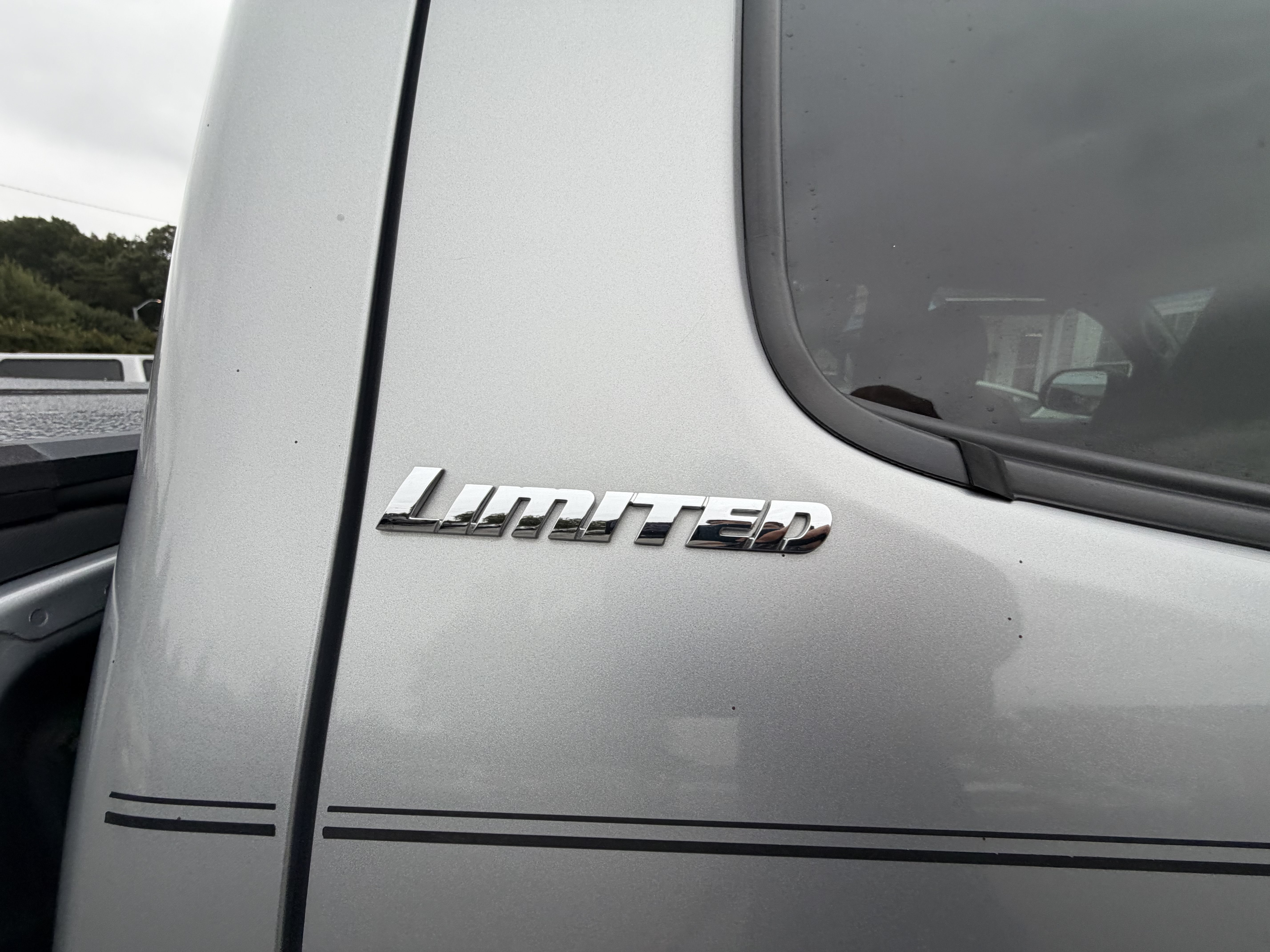 Used 2015 Toyota Tacoma 4x4 Double Cab w/ Limited Package image 29