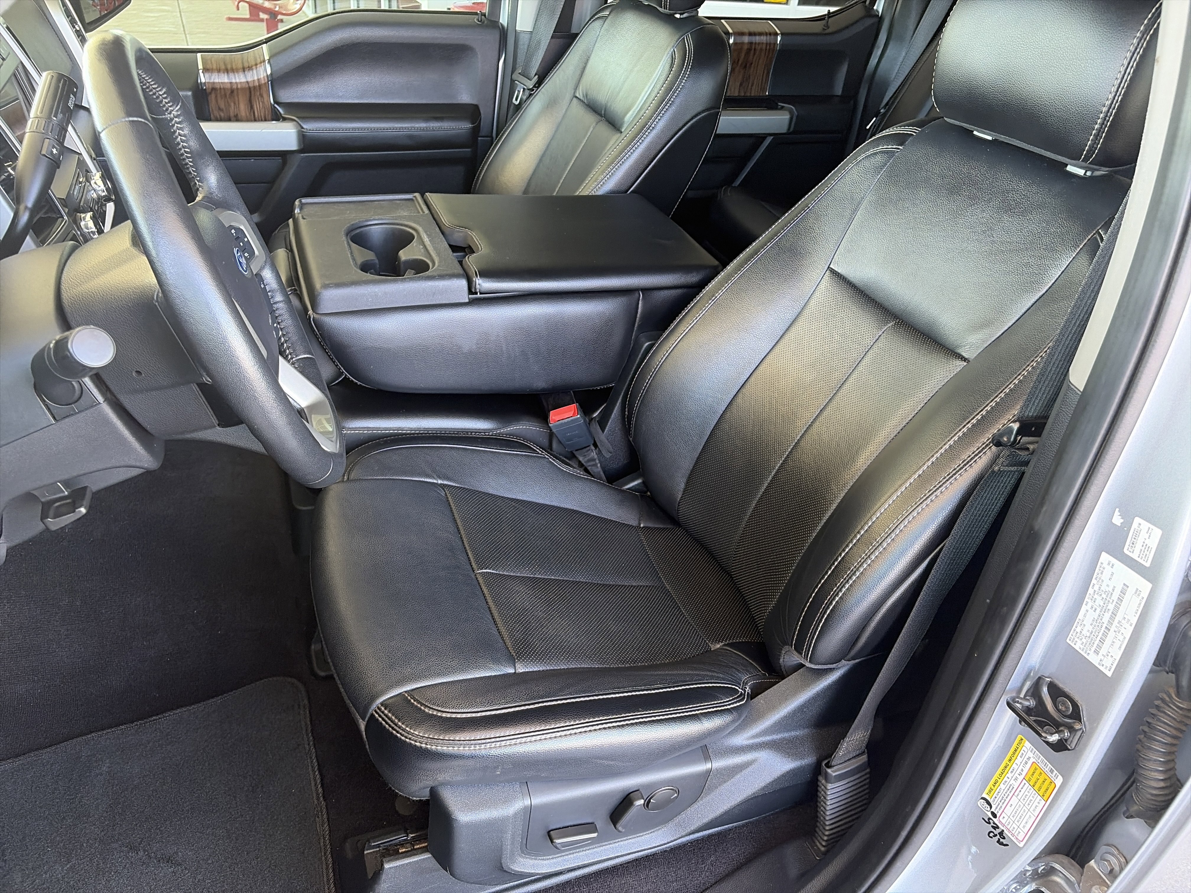 Used 2020 Ford F150 Lariat RWD image 13