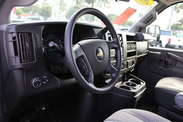 Used 2020 Chevrolet Express 3500 LT w/ LT Preferred Equipment Group RWD image 53