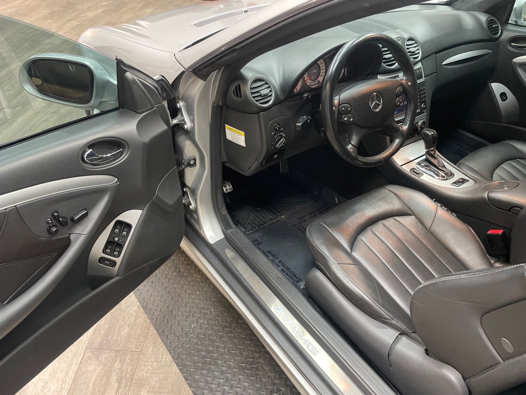 Used 2005 Mercedes-Benz CLK 55 AMG Cabriolet image 4