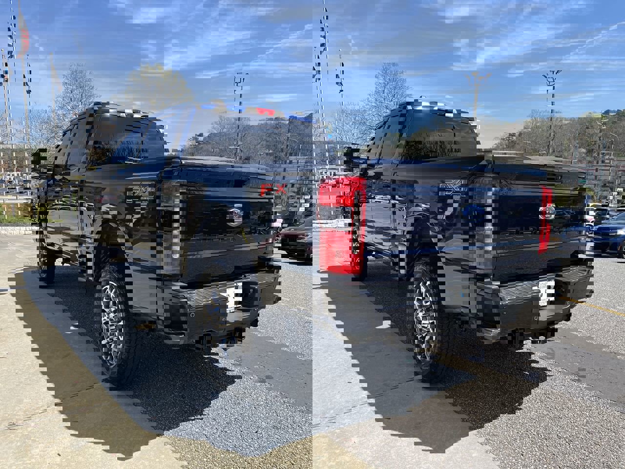 Used 2023 Ford F250 XLT w/ XLT Premium Package image 6