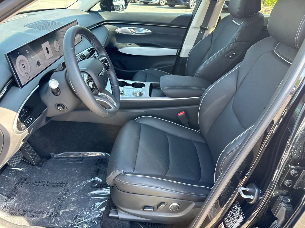 Used 2026 Genesis GV70 2.5T Advanced image 9