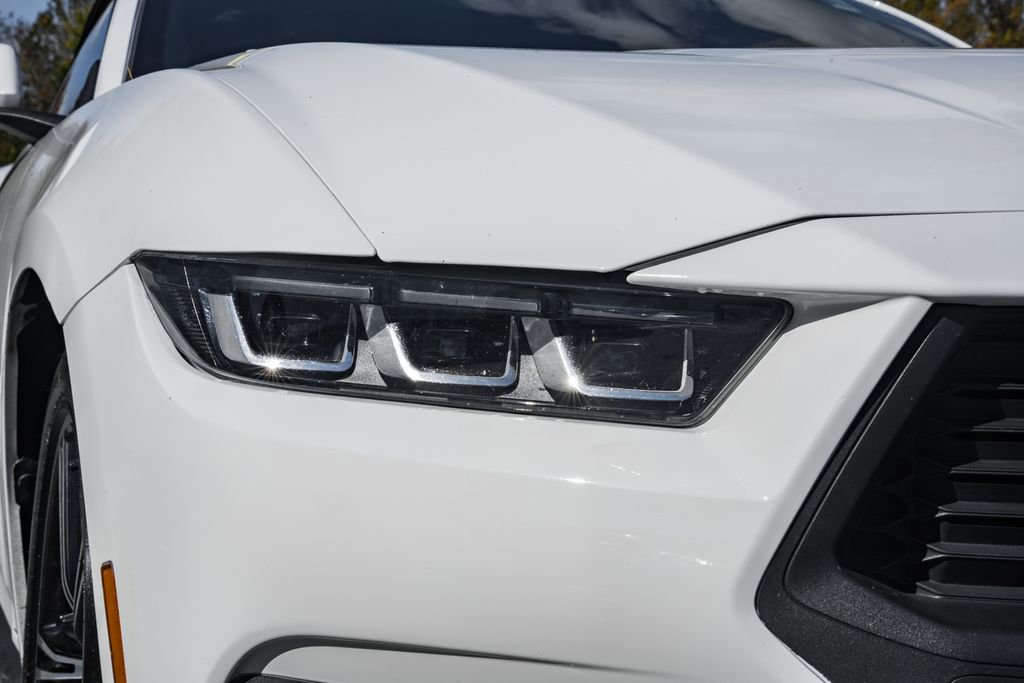 Used 2024 Ford Mustang Premium image 10