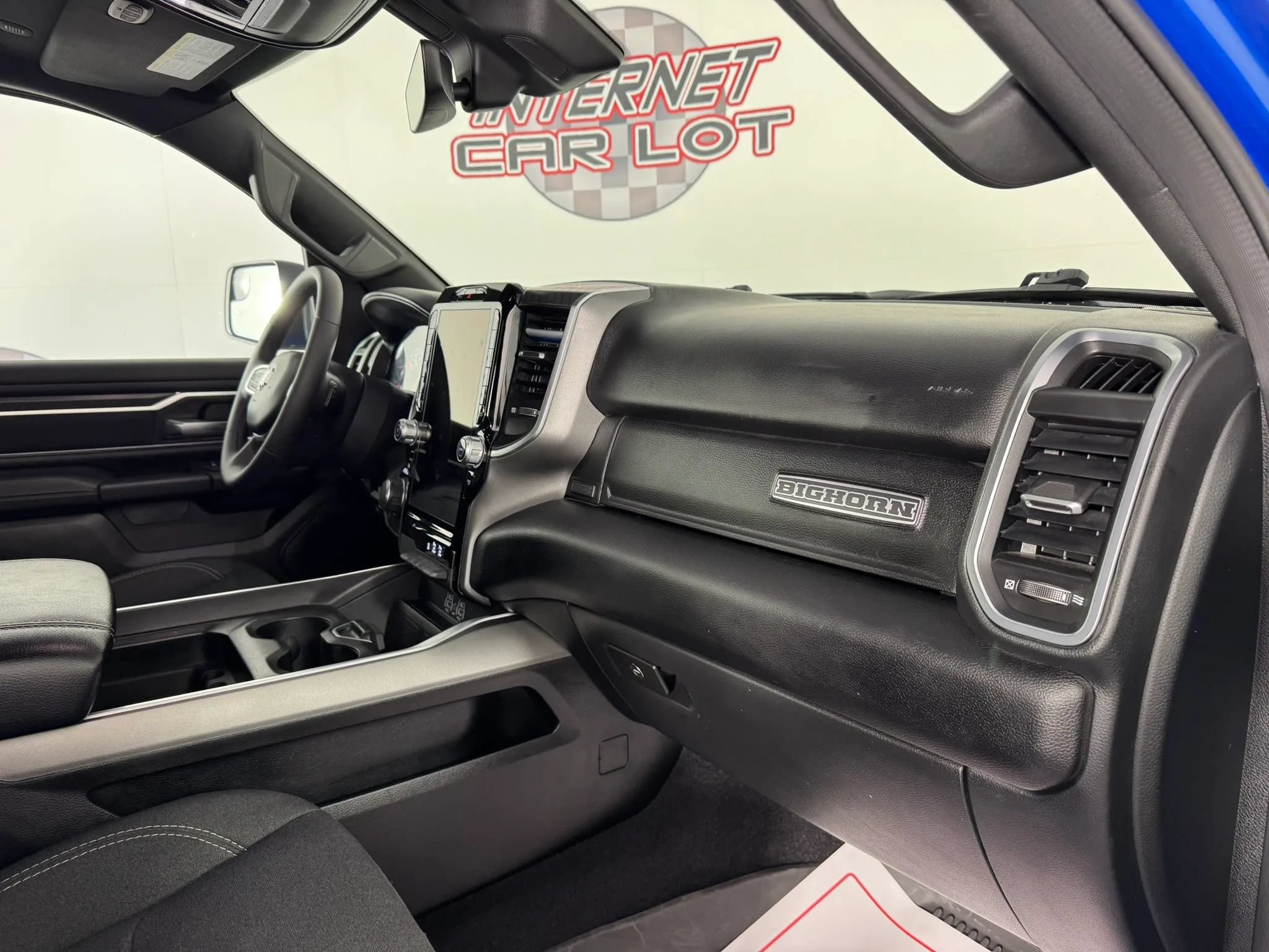 Used 2025 RAM 1500 Big Horn AWD/4WD image 12