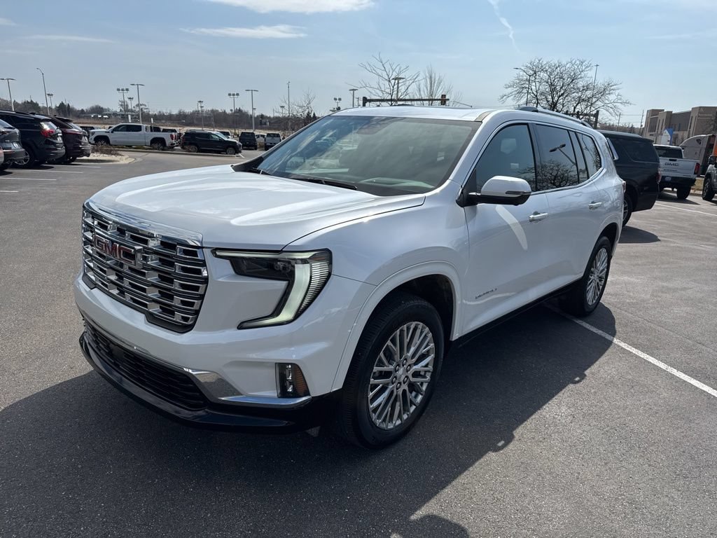 Used 2025 GMC Acadia Denali w/ LPO, Floor Liner Package AWD/4WD image 7