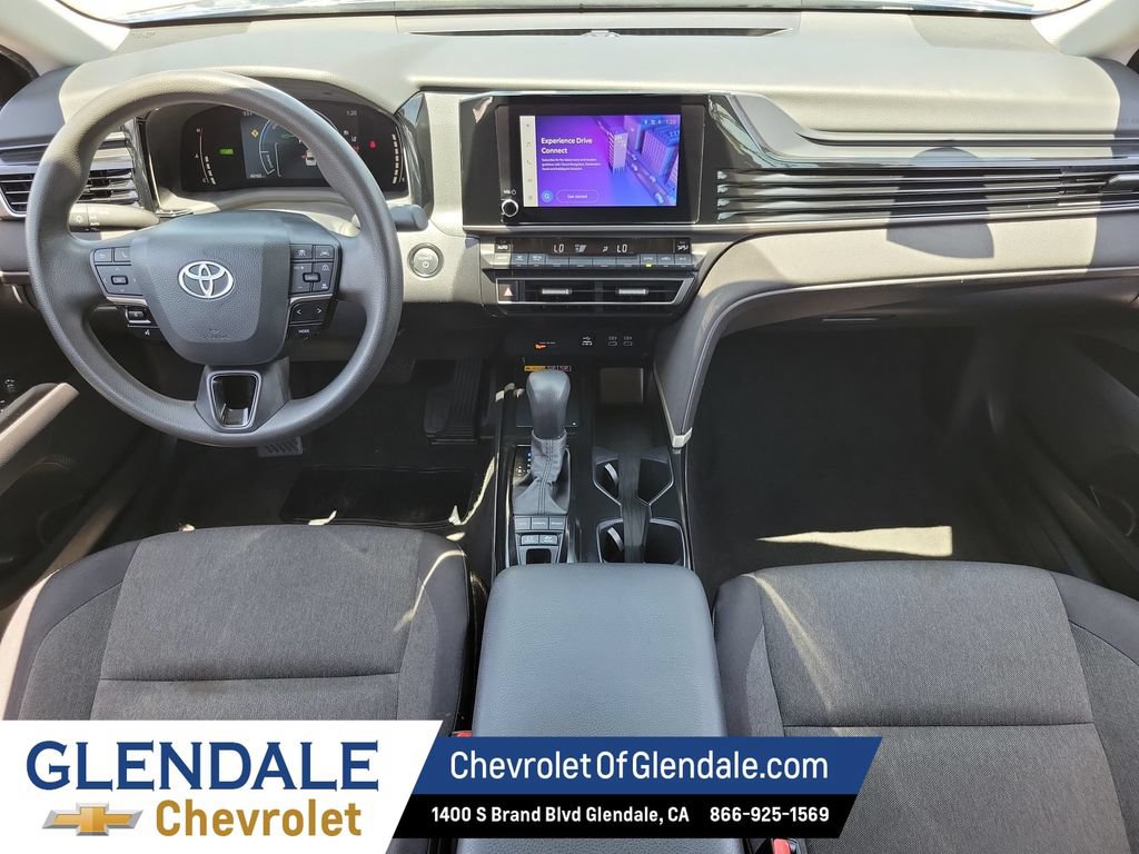 Used 2025 Toyota Camry LE FWD image 22