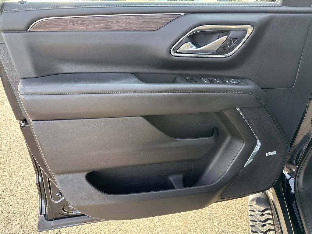 Used 2022 Chevrolet Tahoe Z71 image 12