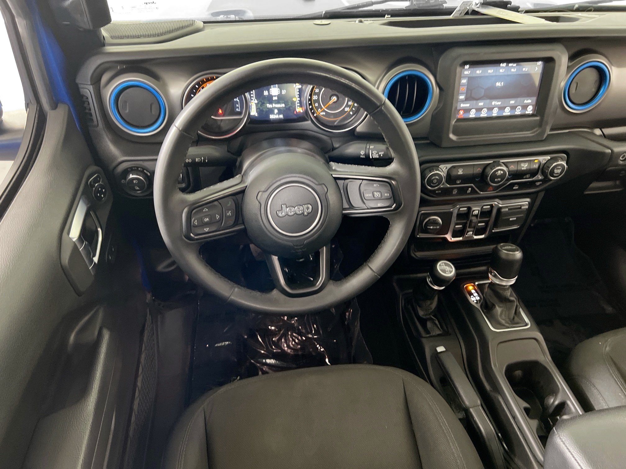 Used 2023 Jeep Gladiator Sport AWD/4WD image 20