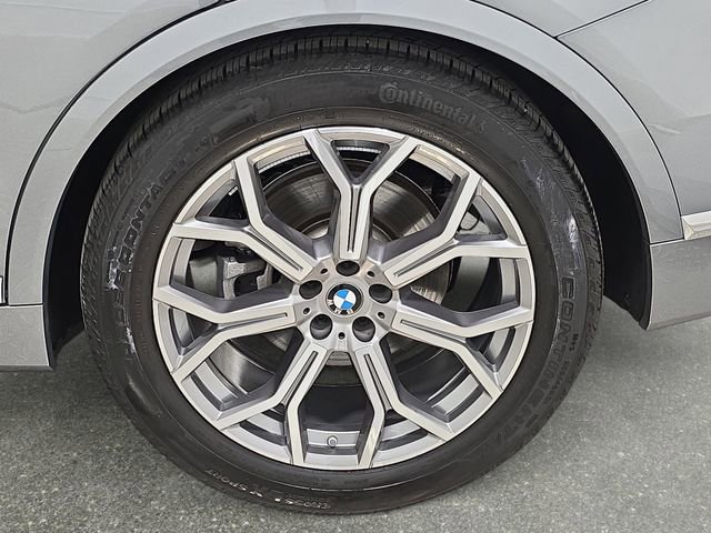 Certified 2026 BMW X7 xDrive40i AWD/4WD image 30