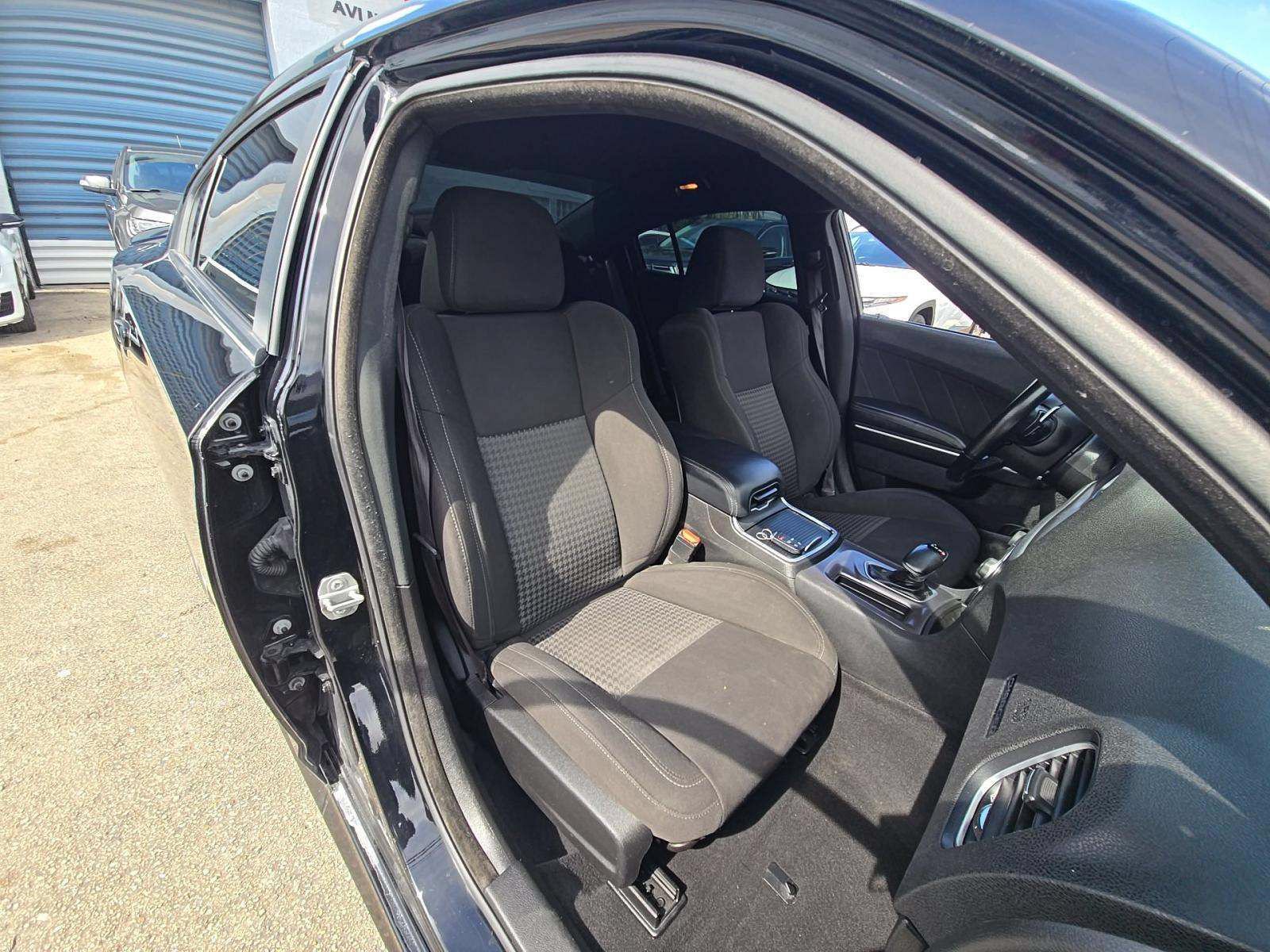 Used 2022 Dodge Charger R/T RWD image 9