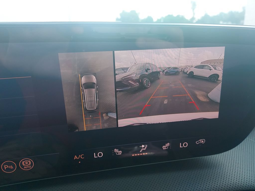 New 2027 Buick Enclave Preferred w/ LPO, Floor Liner Package FWD image 23