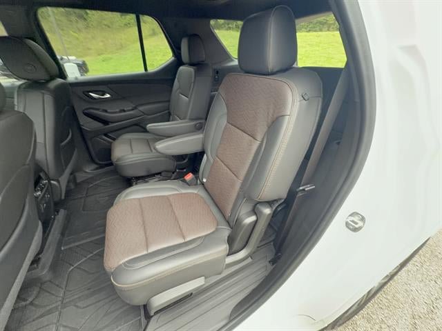 Used 2022 Chevrolet Traverse High Country w/ LPO, Floor Liner Package AWD/4WD image 28
