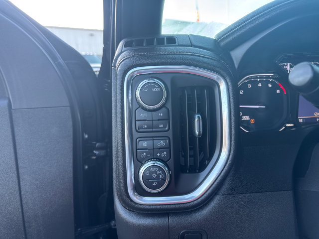 Used 2021 GMC Sierra 1500 AT4 AWD/4WD image 14