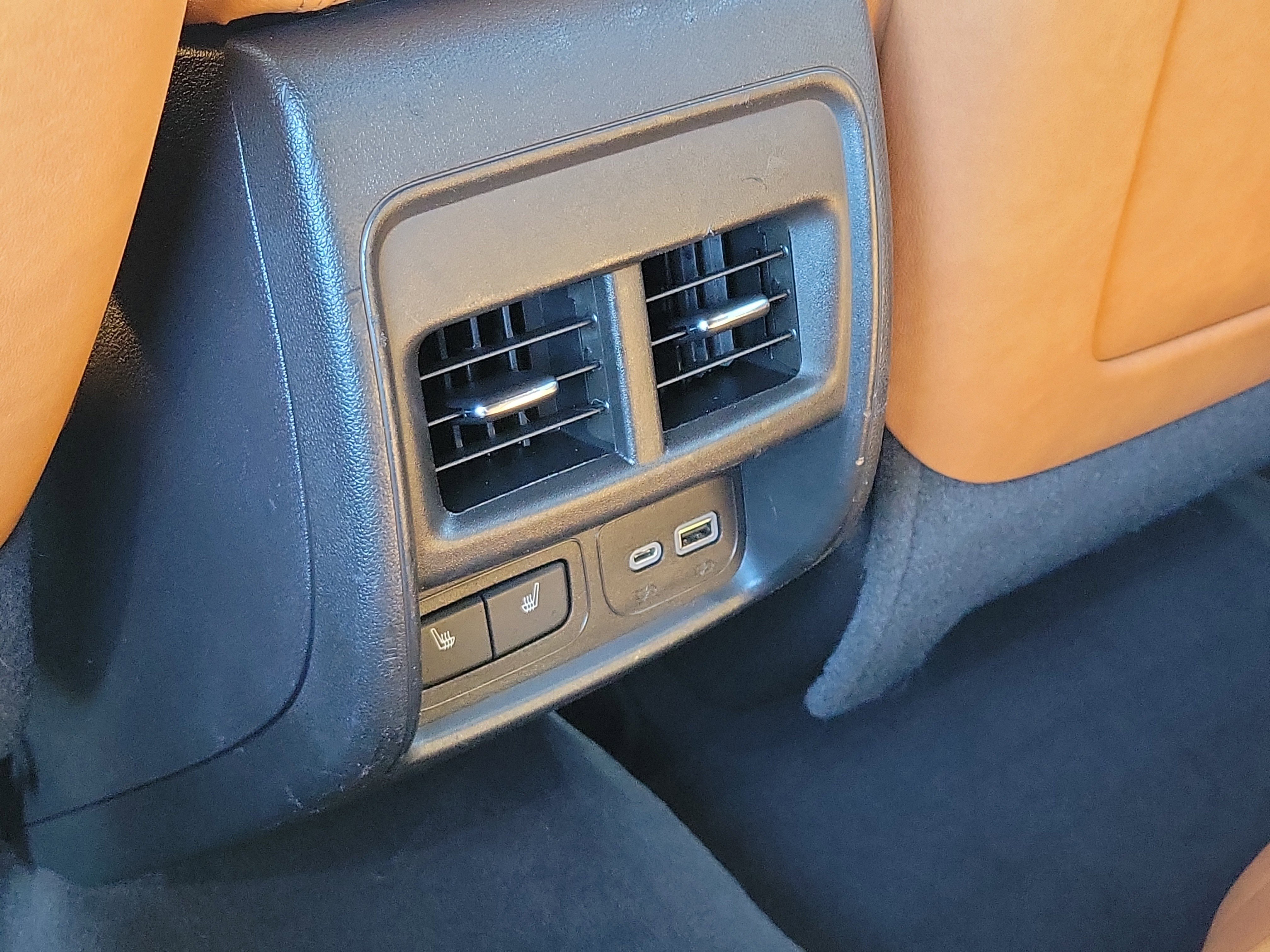 Used 2019 Cadillac XT4 Premium Luxury image 16