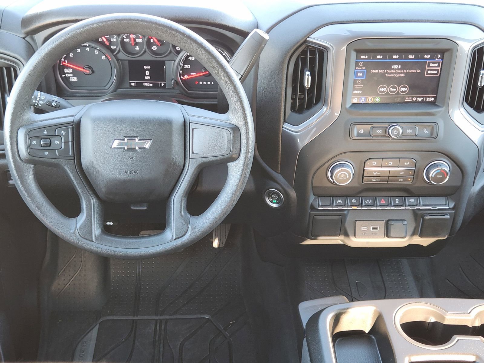 Used 2024 Chevrolet Silverado 1500 Custom w/ Dark Appearance Package image 29