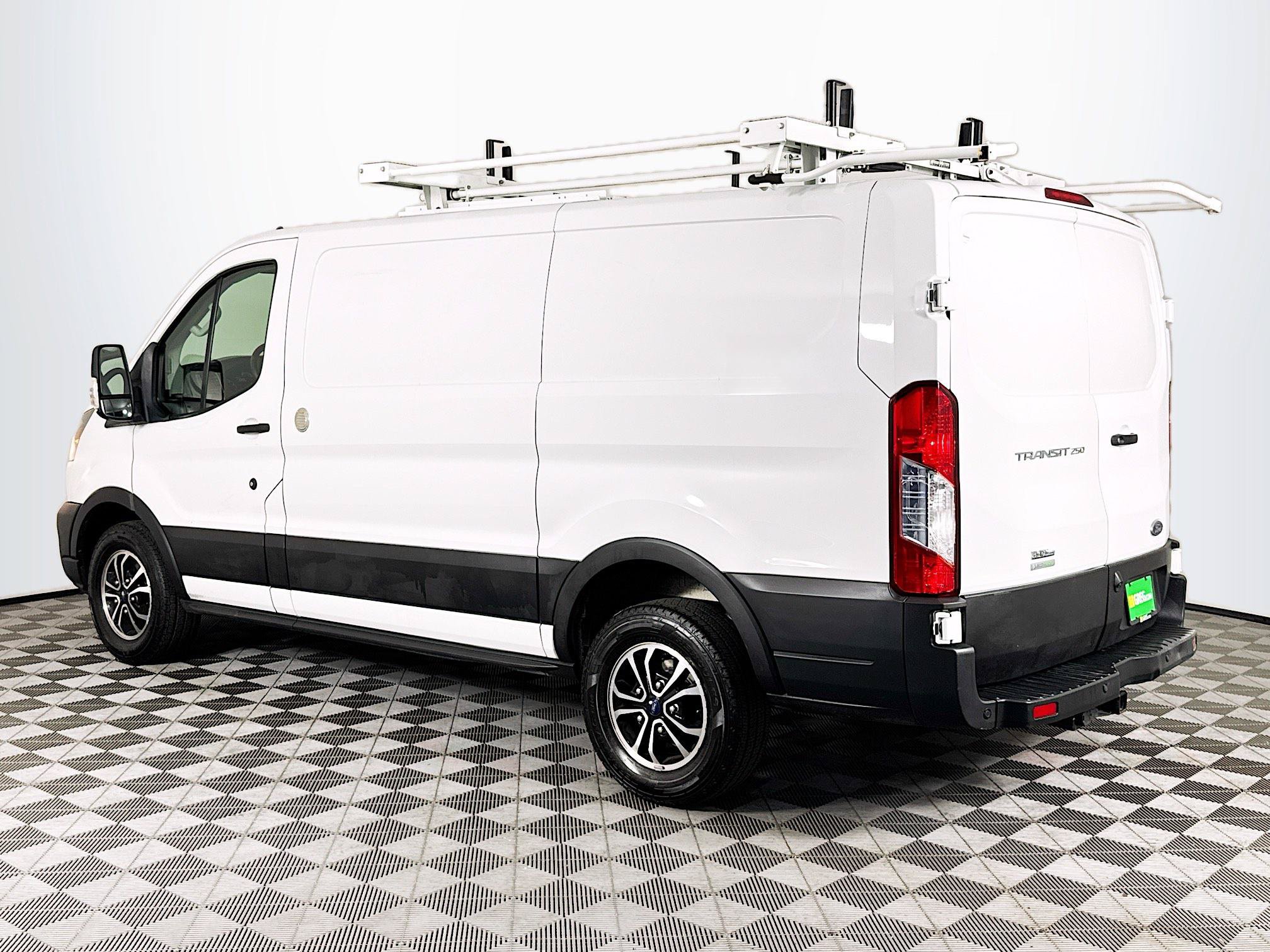 Used 2021 Ford Transit 250 Low Roof RWD image 6