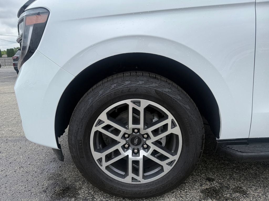 Used 2026 Ford Expedition Max Active AWD/4WD image 28