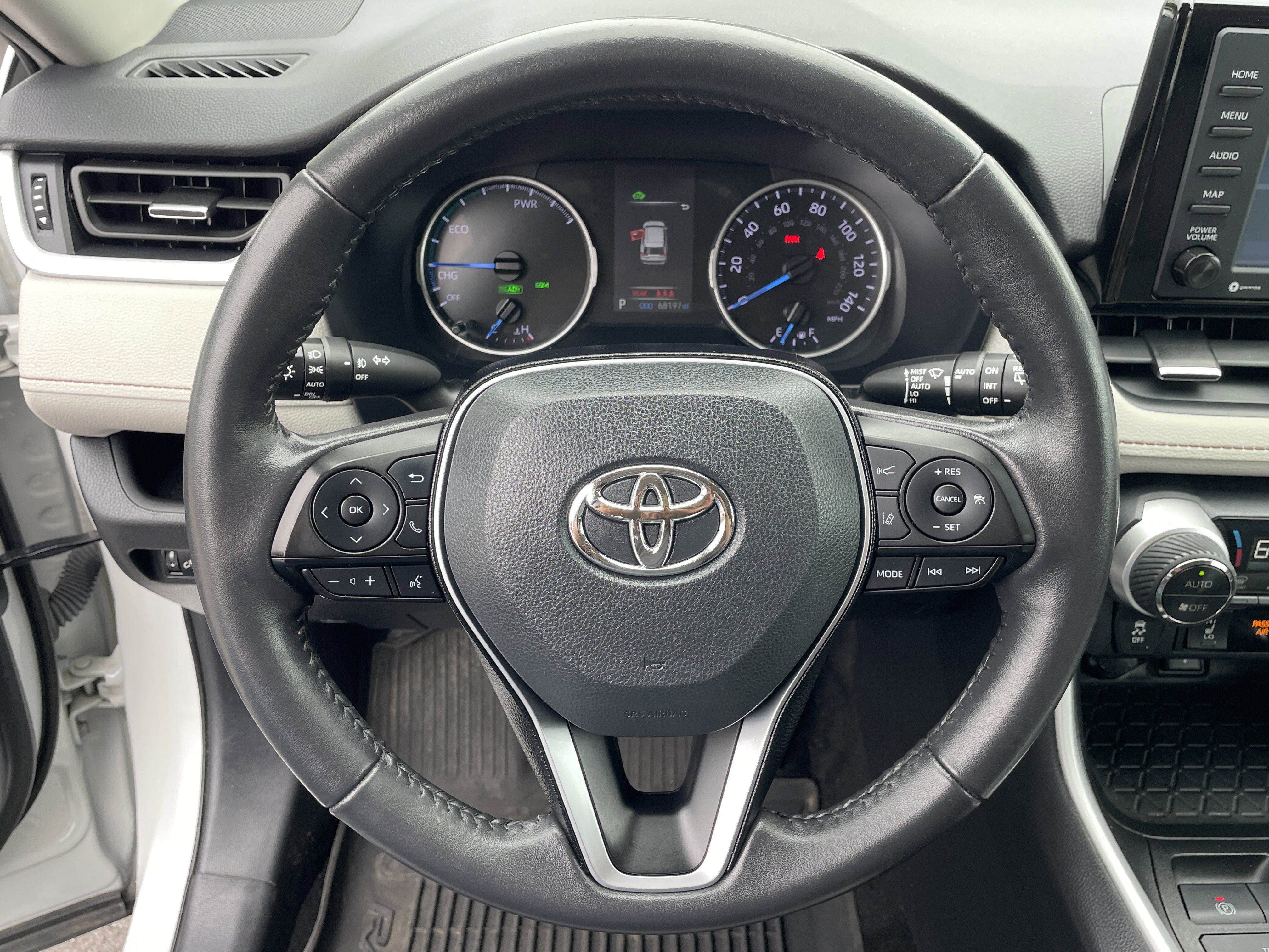 Used 2021 Toyota RAV4 XLE Premium image 21