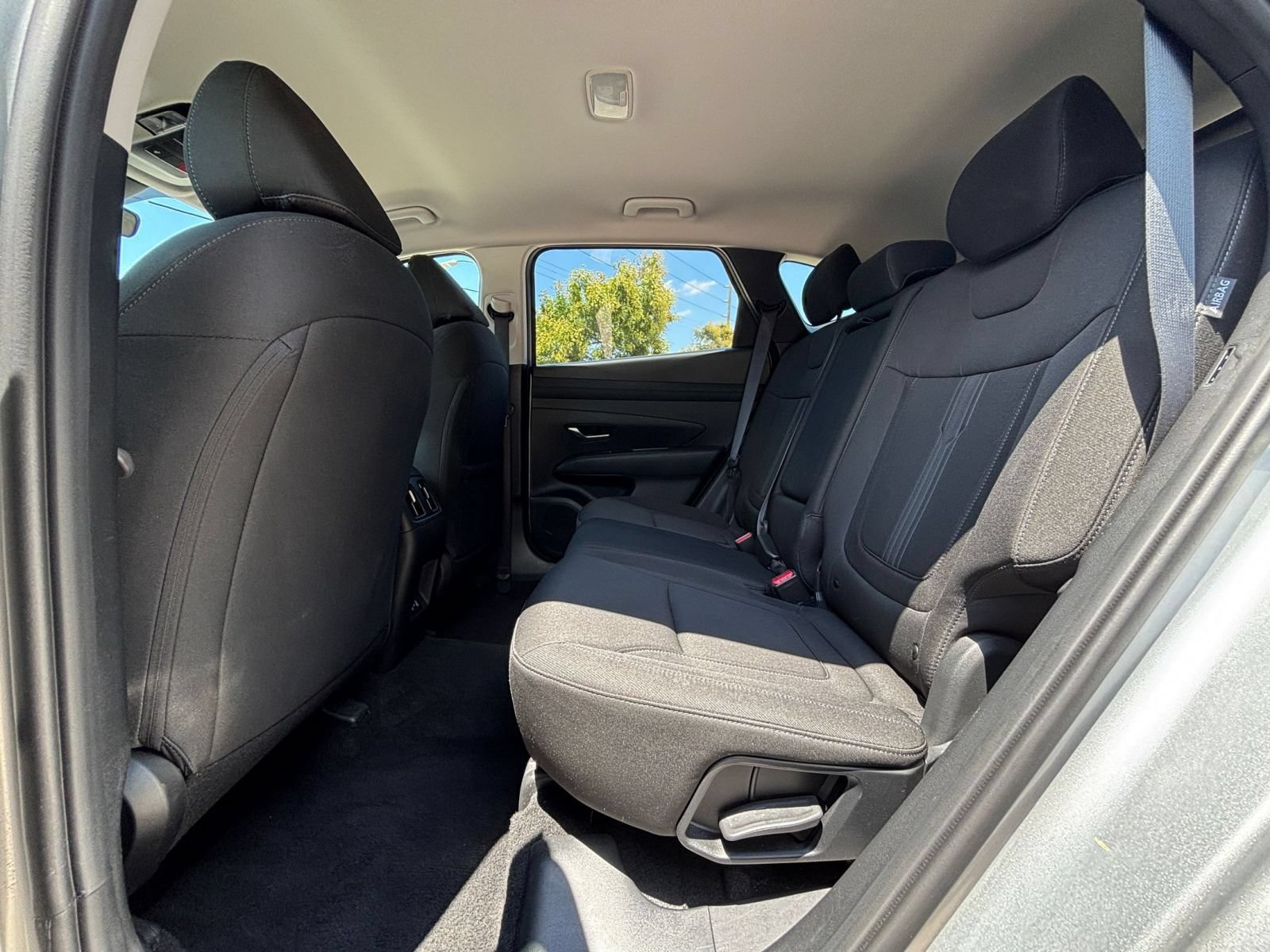 Used 2025 Hyundai Tucson SEL AWD/4WD image 23